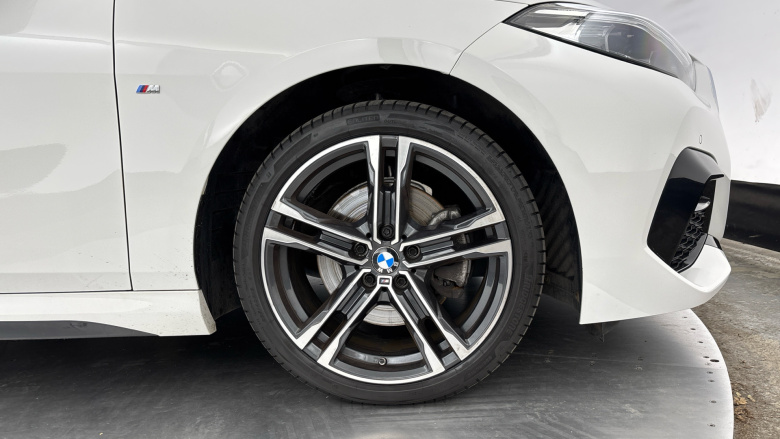 BMW 2 Series 218i [136] M Sport 4dr Petrol Saloon